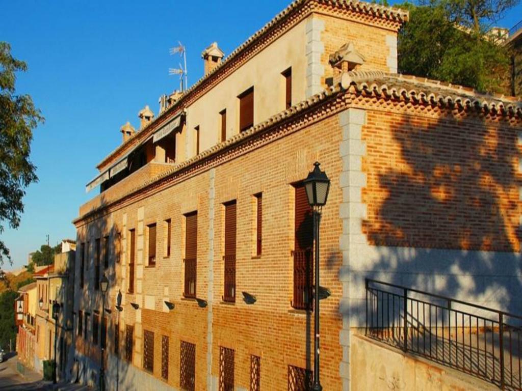 Hotel Medina De Toledo Exteriör bild